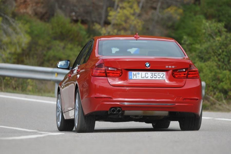  BMW 3-Series 2012 года  (фото 36 из 191)